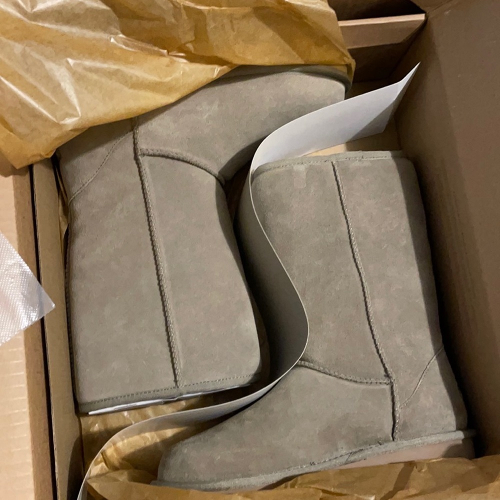 KOOLABURRA by UGG NWT & BOX